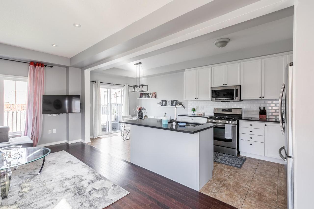 Luxury 3Br 2Ba Townhome With Private Hot Tub, Gym, Bbq By Globalstay Hamilton Zewnętrze zdjęcie